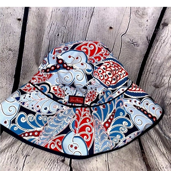 Vera Bradley Accessories - Vera Bradley Seaside Beach Reversible Floral Print Cotton Bucket Hat Travel